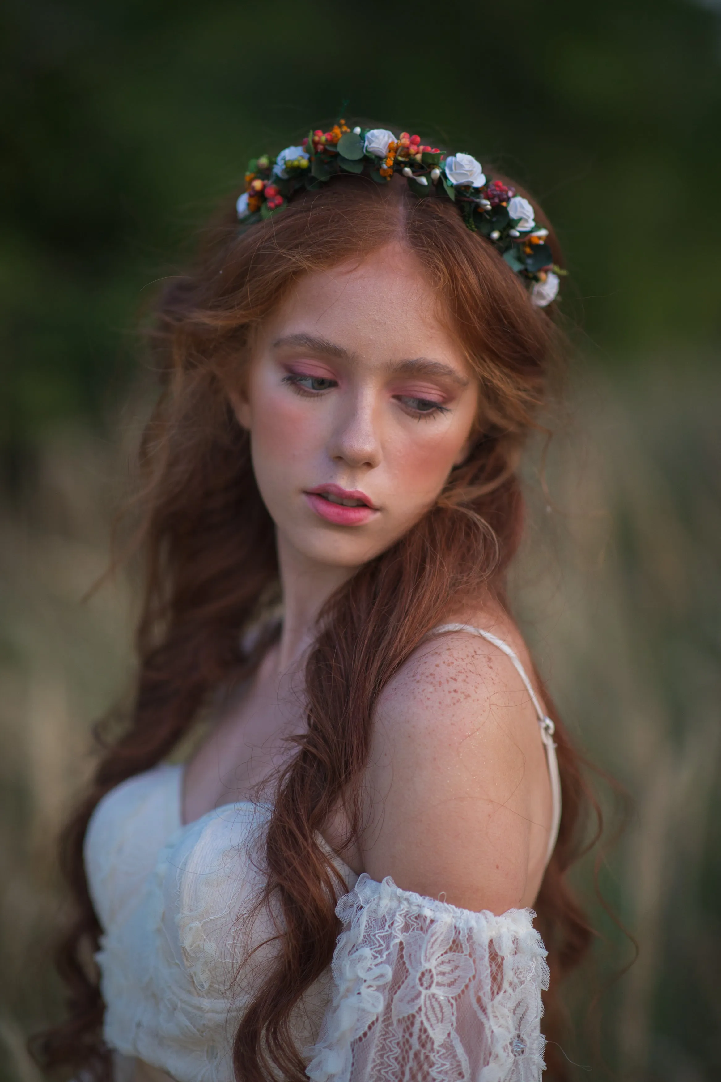 Autumn bridal headband with white roses