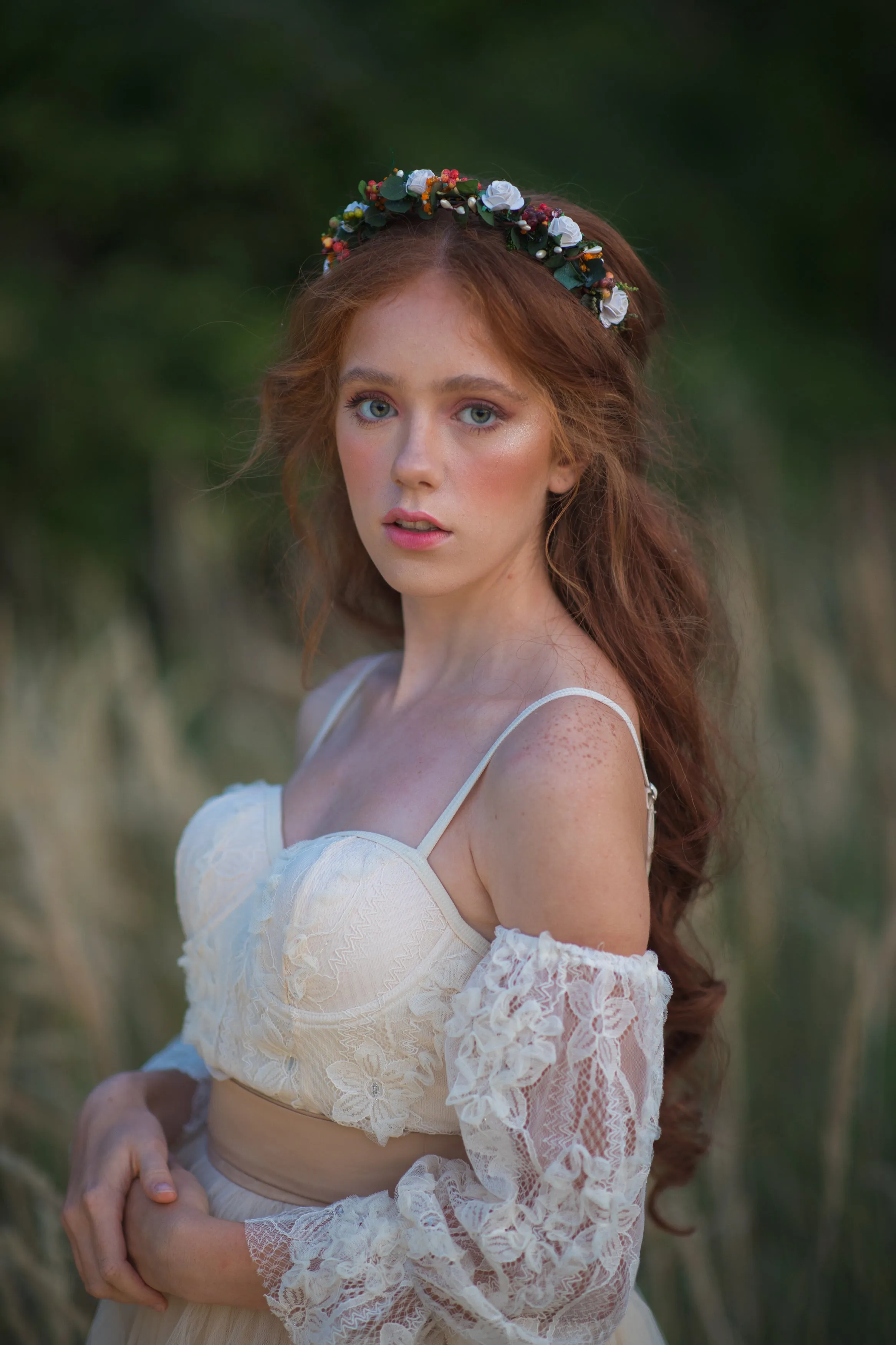 Autumn bridal headband with white roses