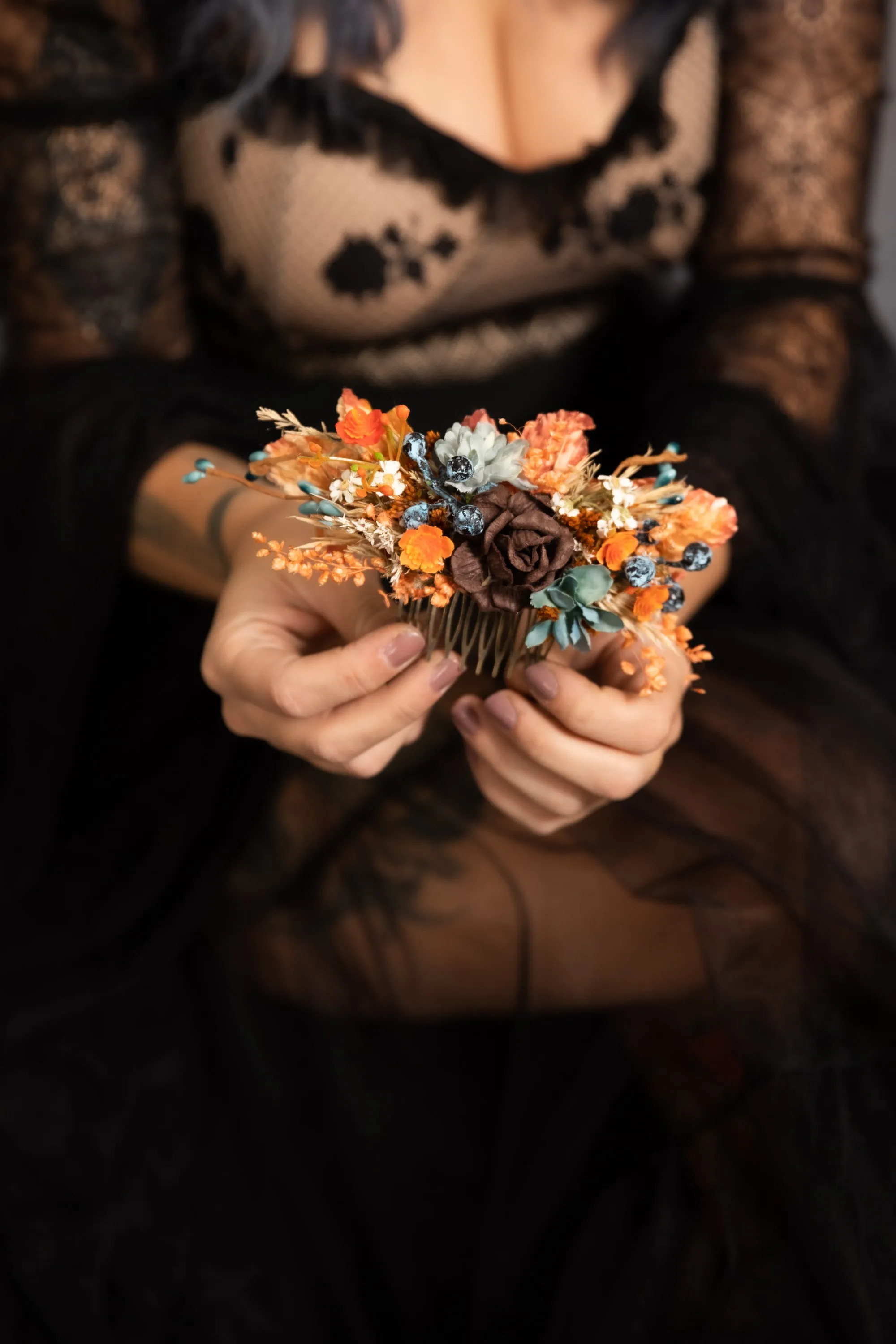 Autumn flower comb with blueberries