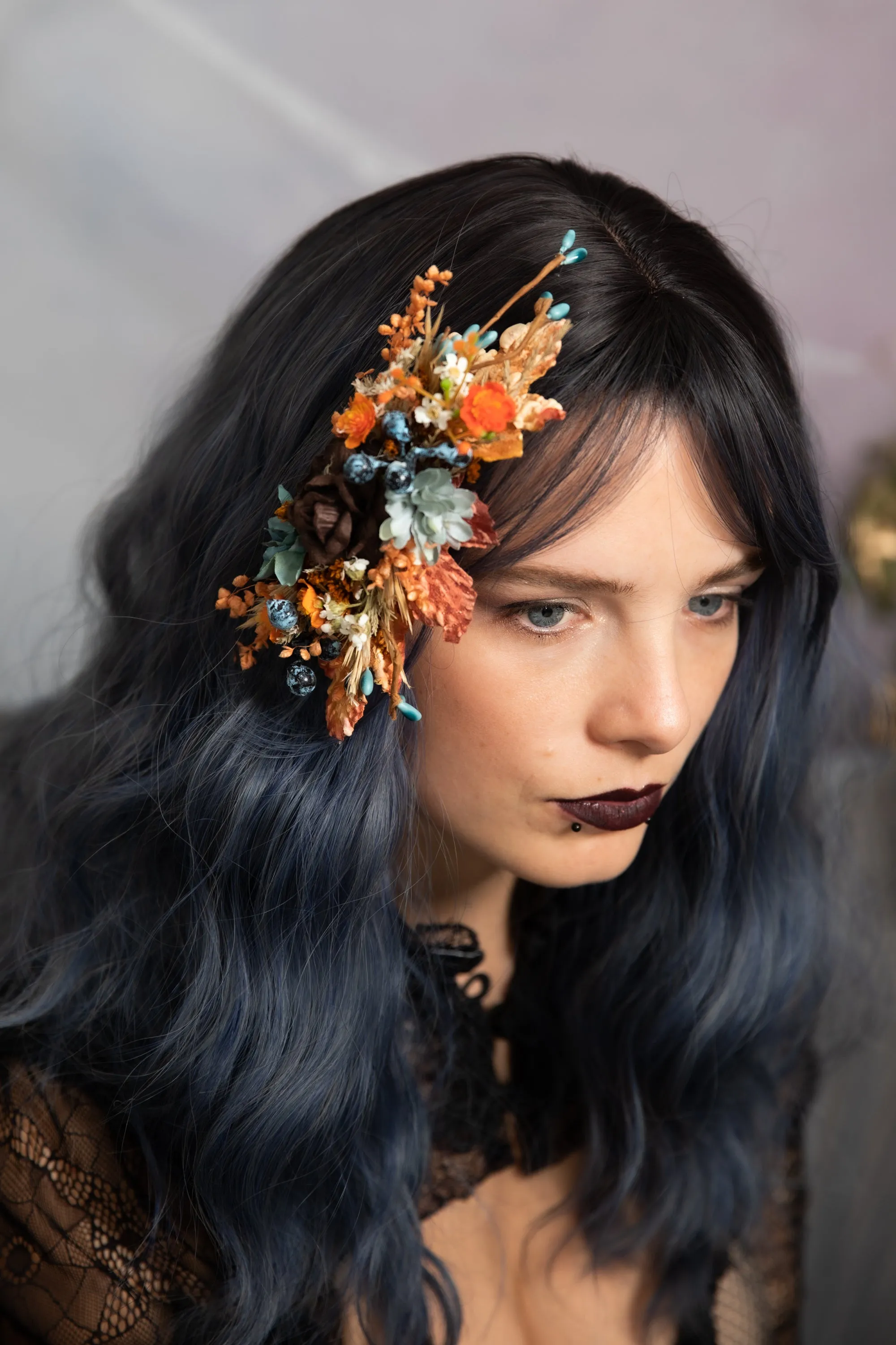 Autumn flower comb with blueberries