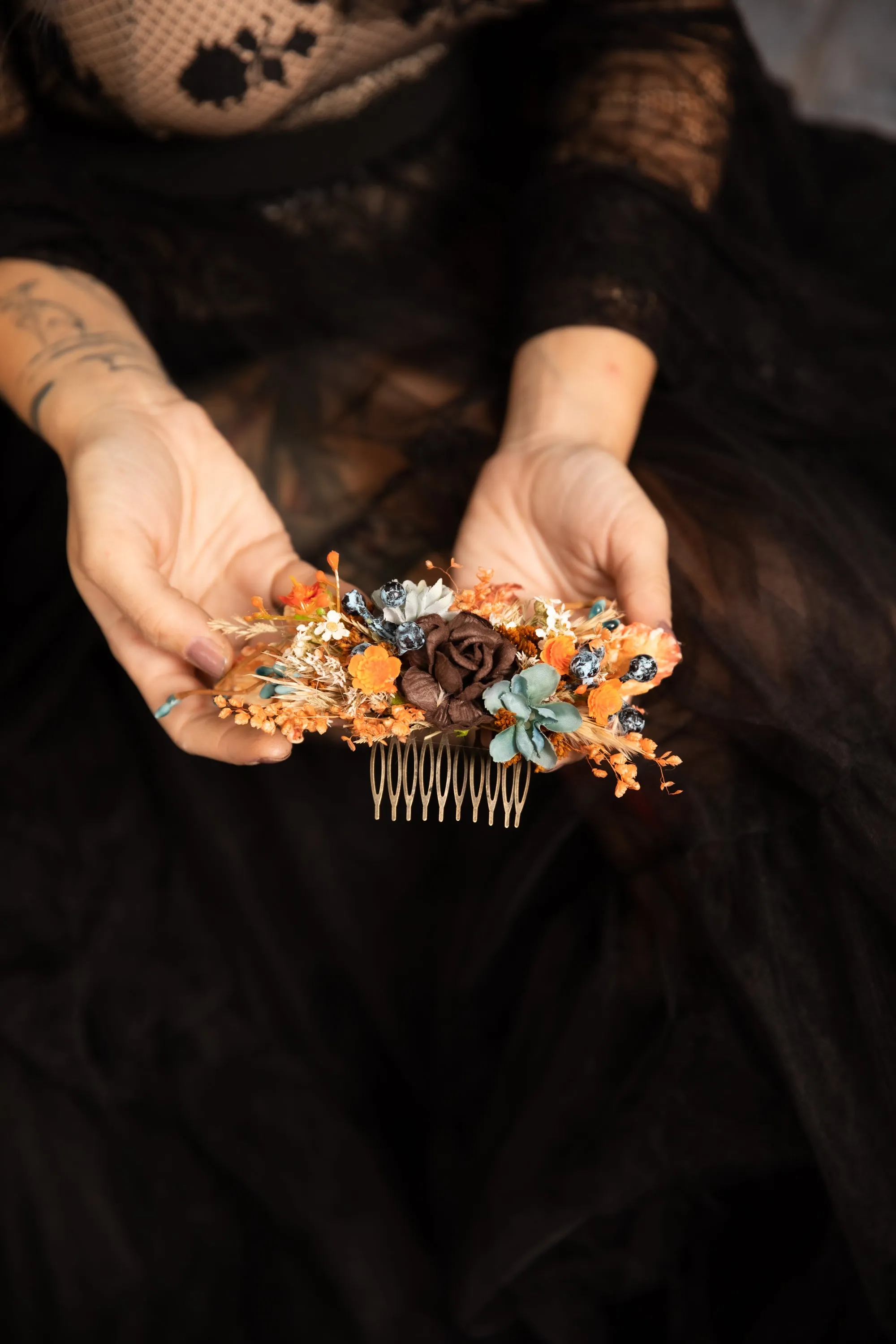 Autumn flower comb with blueberries