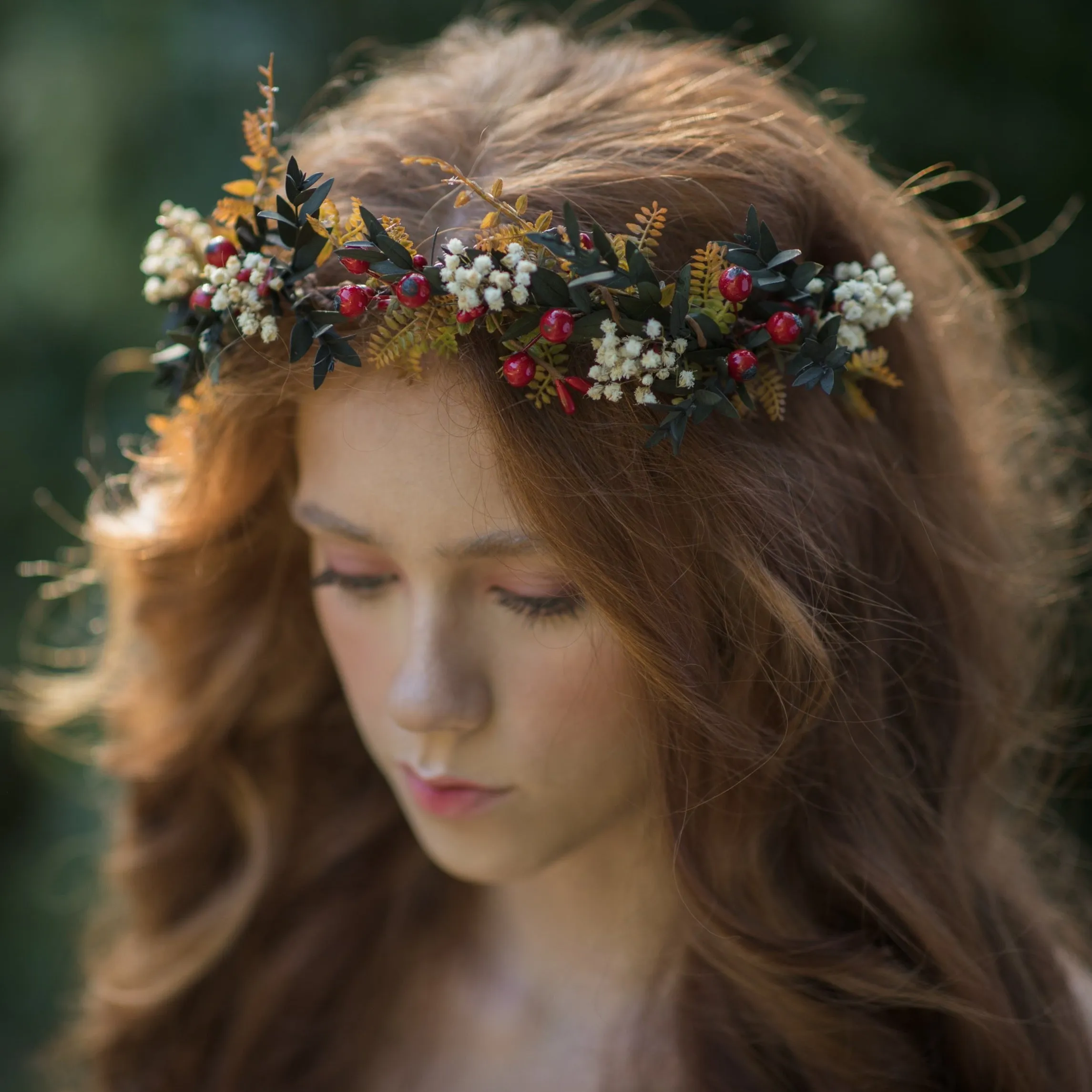 Autumn flower half wreath with rose hips Wedding headpiece Bridal flower half crown Magaela Fall bride Baby's breath Natural Greenery crown