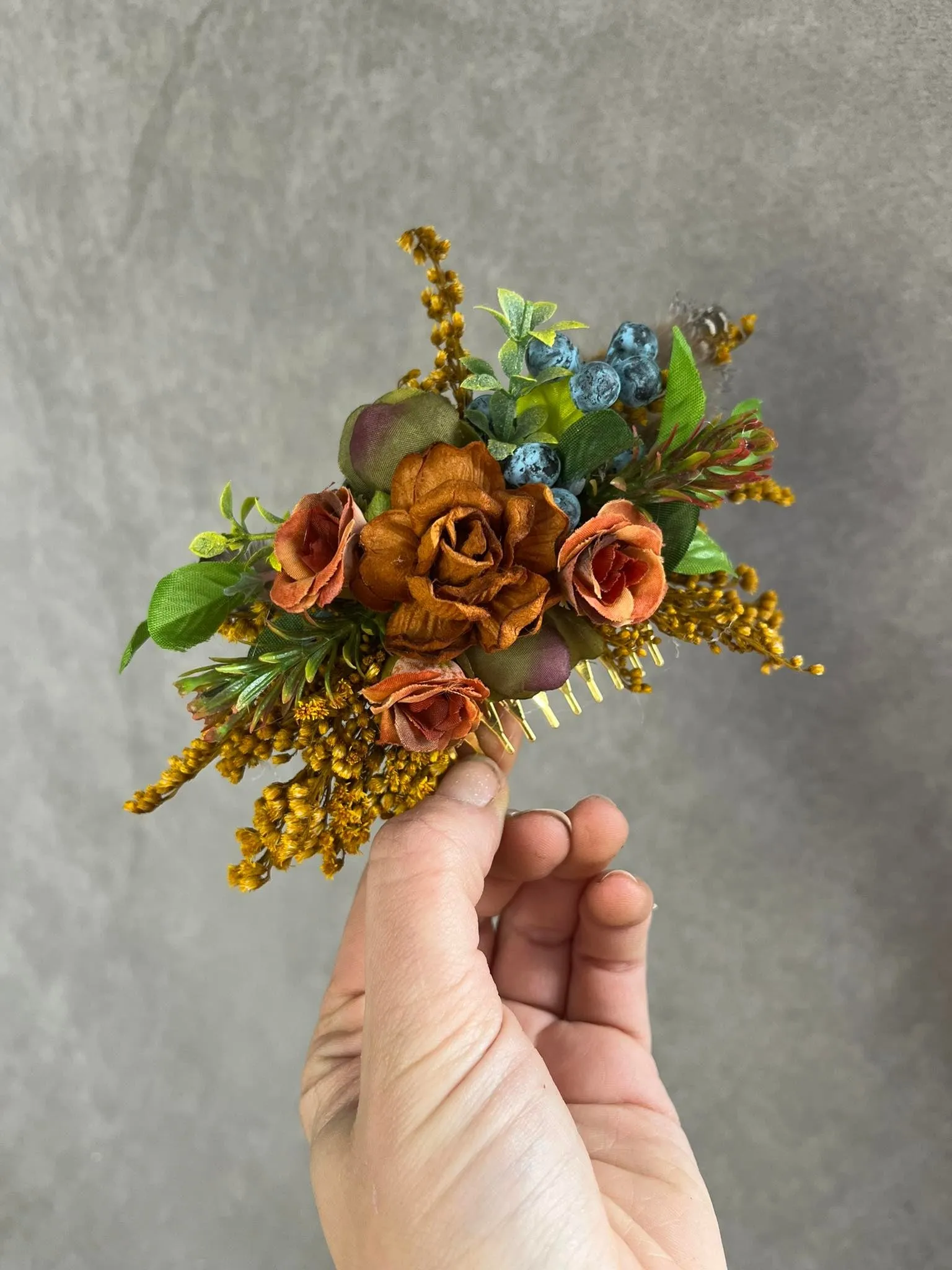 Autumn hair comb with blueberries Customisable Flower hair comb inspired by autumn Wedding comb Fall Bridal hair fashion accessories