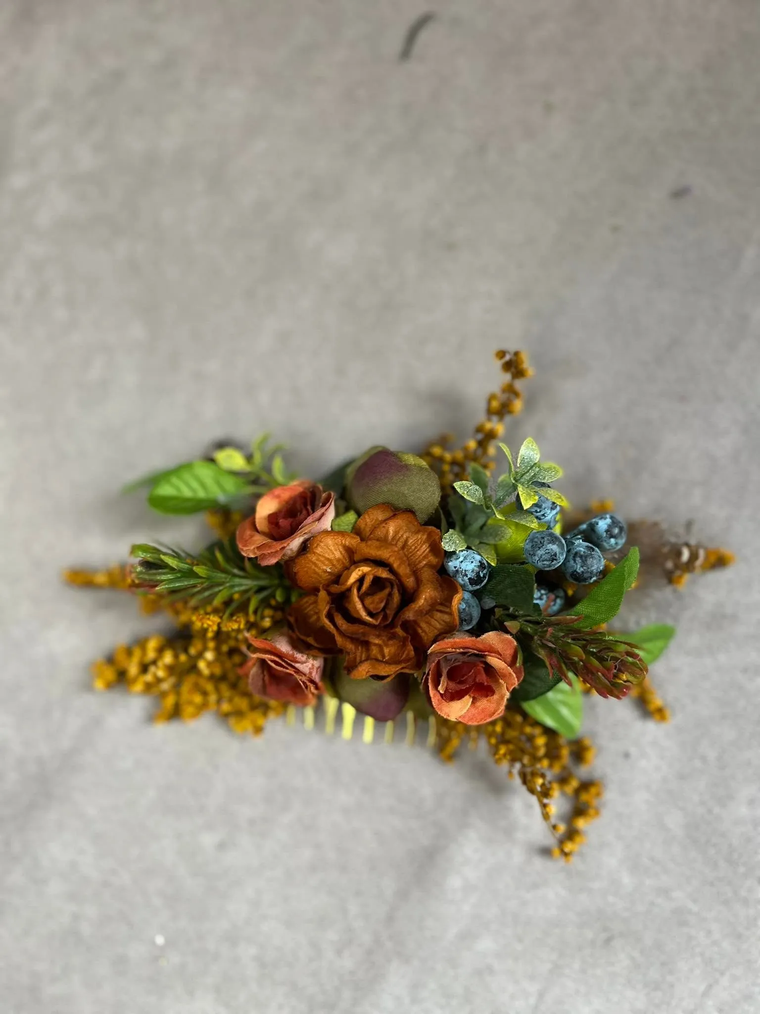 Autumn hair comb with blueberries Customisable Flower hair comb inspired by autumn Wedding comb Fall Bridal hair fashion accessories