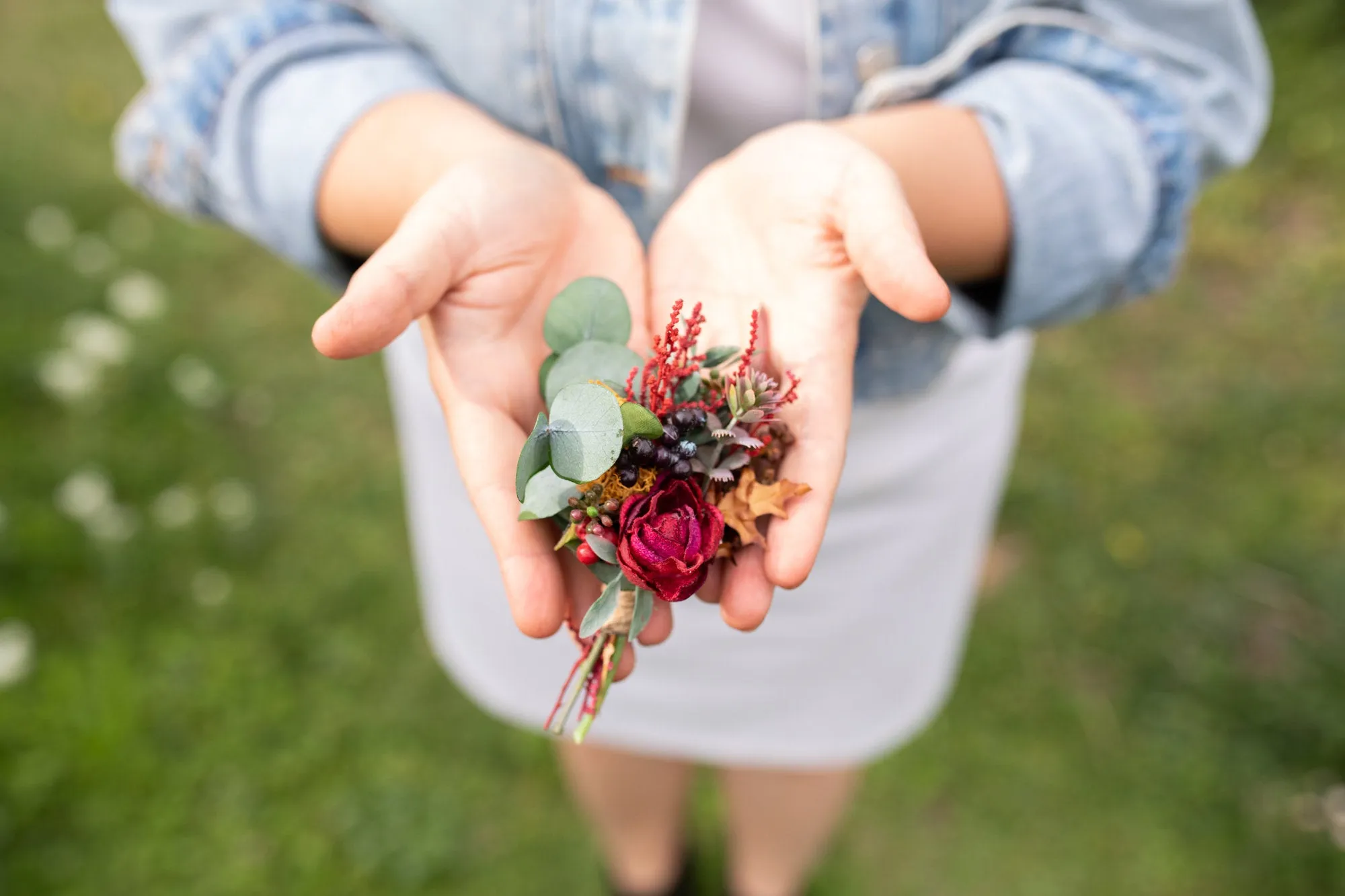 Autumn red boutonniere Flower Fall groom's boutonniere Wedding accessories Magaela Berries Green Eucalyptus Accessories