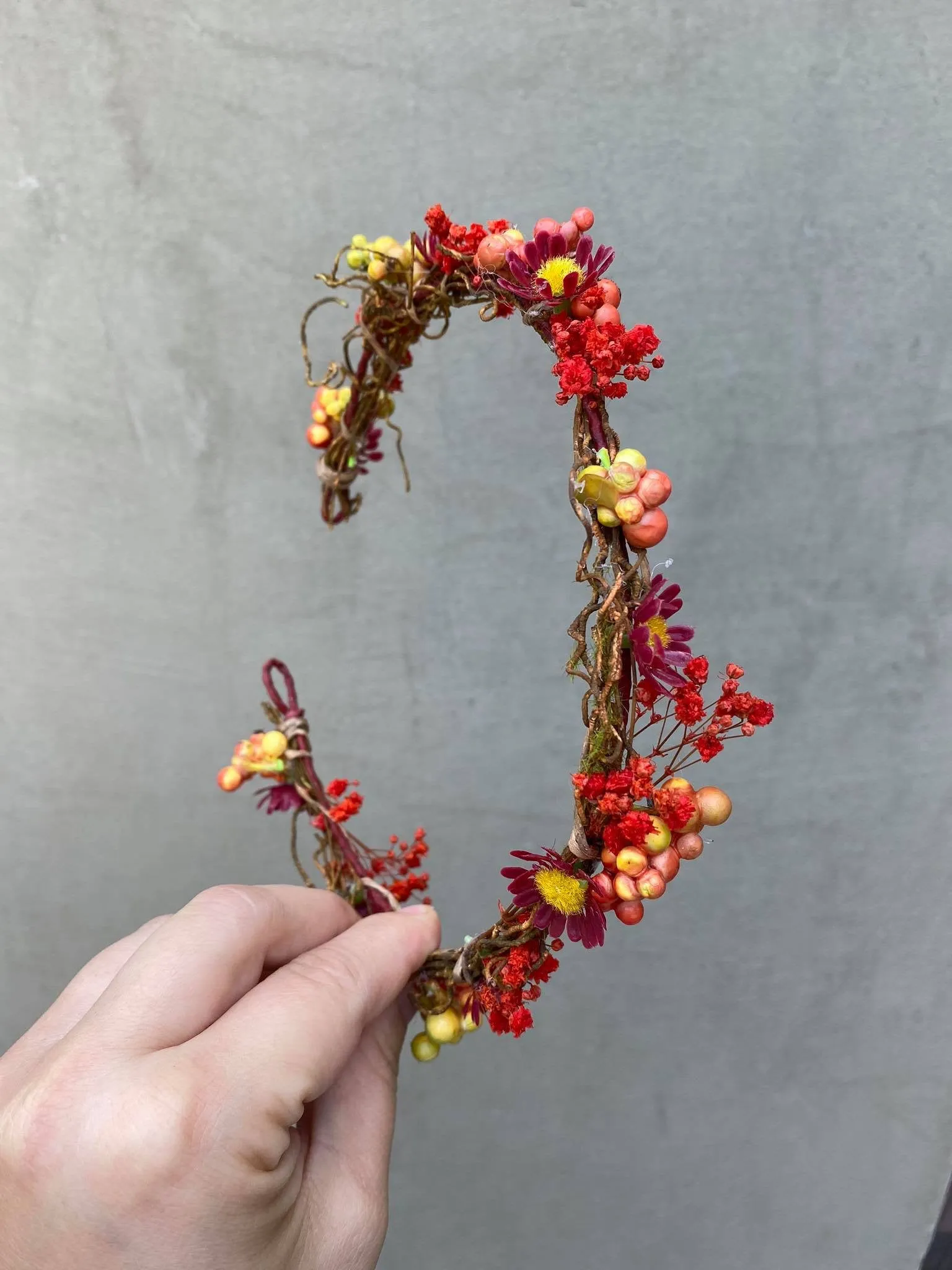 Autumn wedding half wreath with berries Bridal flower crown Hair jewellery Fall wedding Magaela accessories Handmade Red flower half wreath