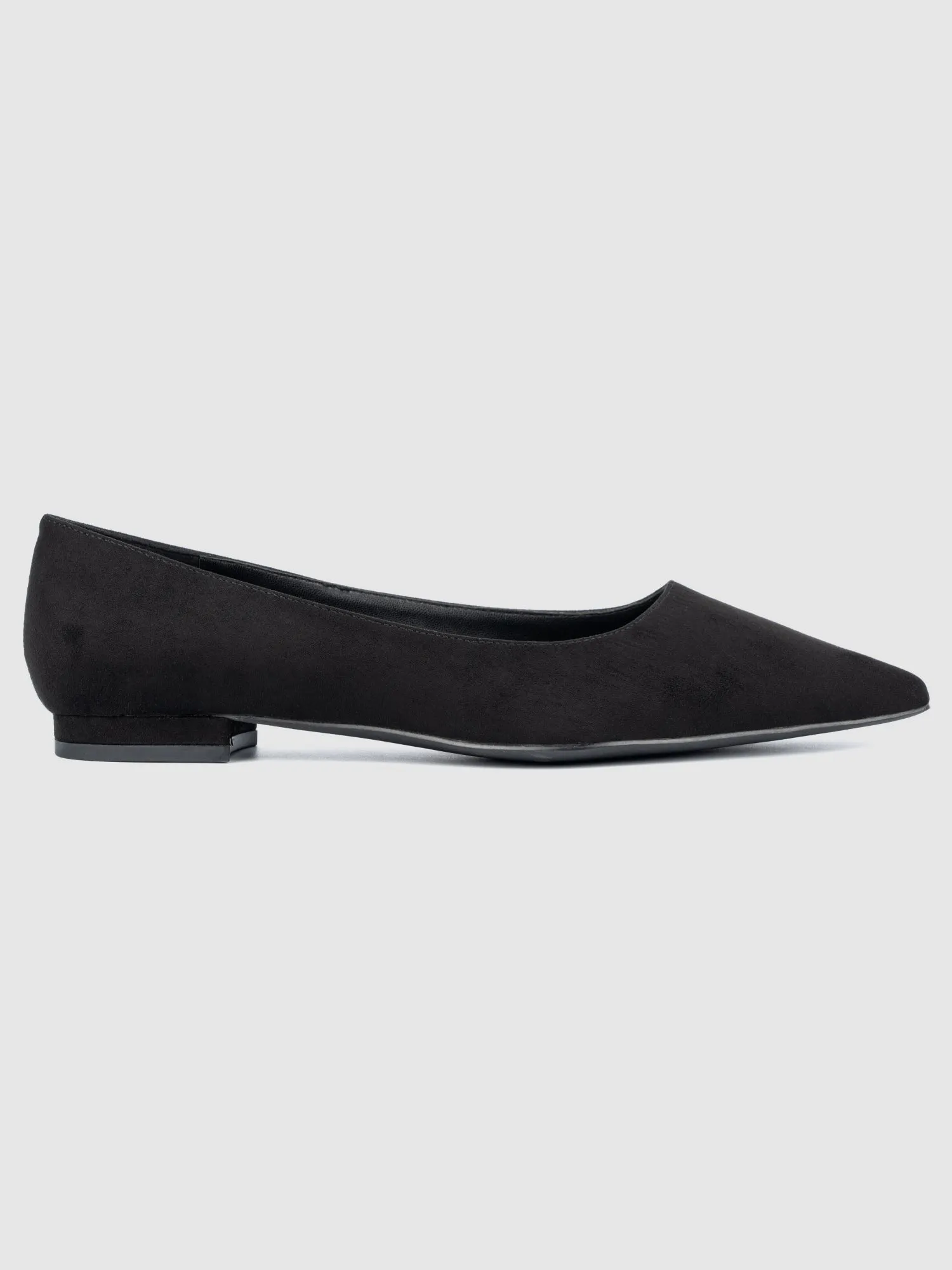 Bailey Wide Width Pointed Flats