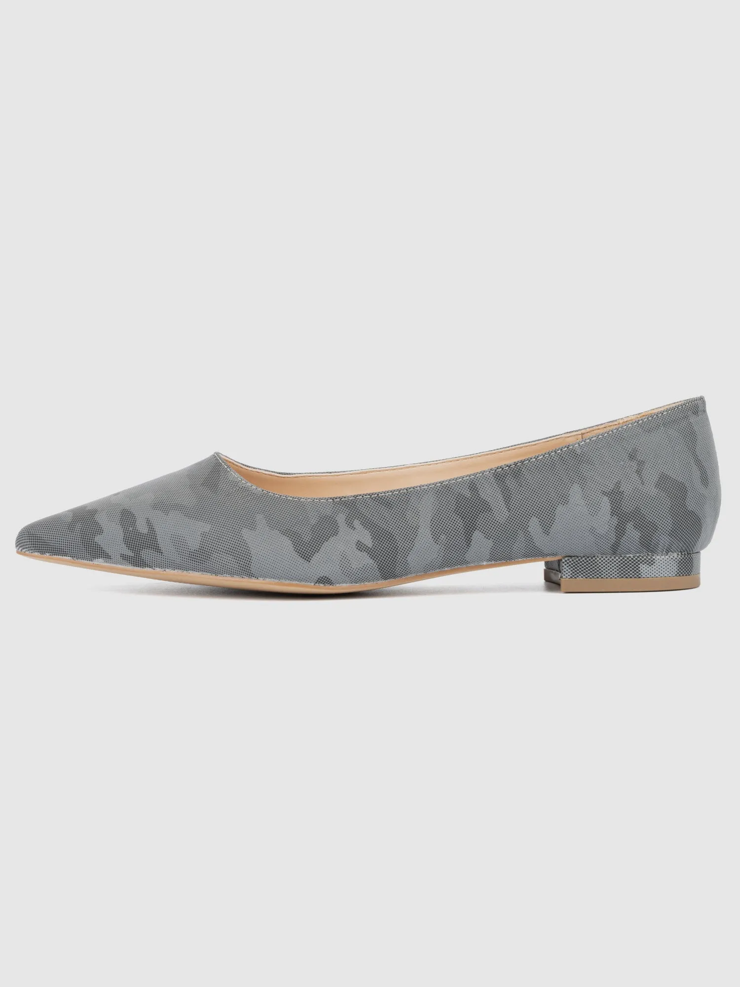 Bailey Wide Width Pointed Flats