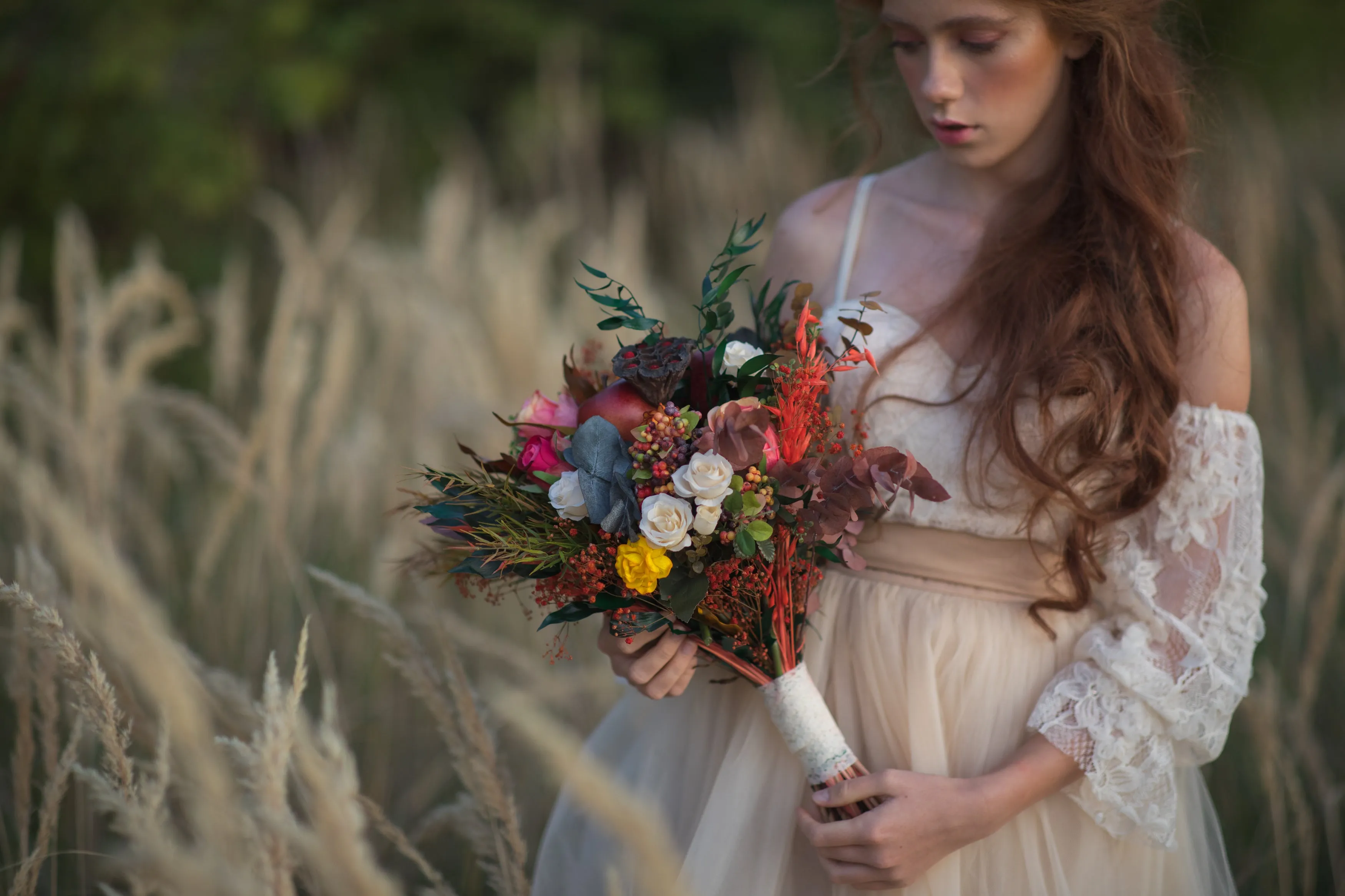 Big fall bridal bouquet Autumn bouquet Boho bride Wedding accessories Bouquet with apples Burgundy bouquet Customisable Unique bouquet