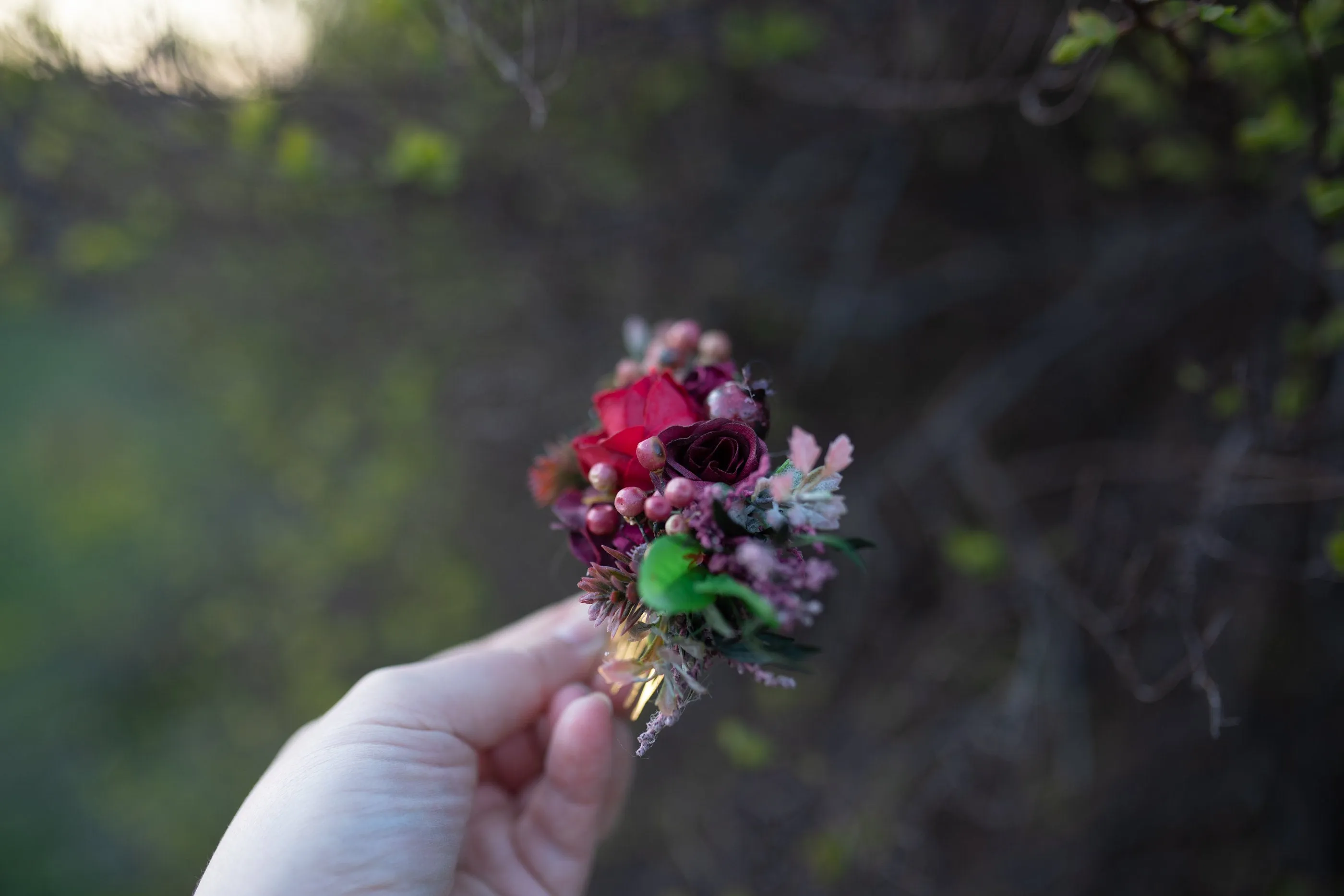 Burgundy wedding hair comb Bridal flower comb Wedding hair accessories Red flower comb Burgundy accessories Decorative hair comb Autumn