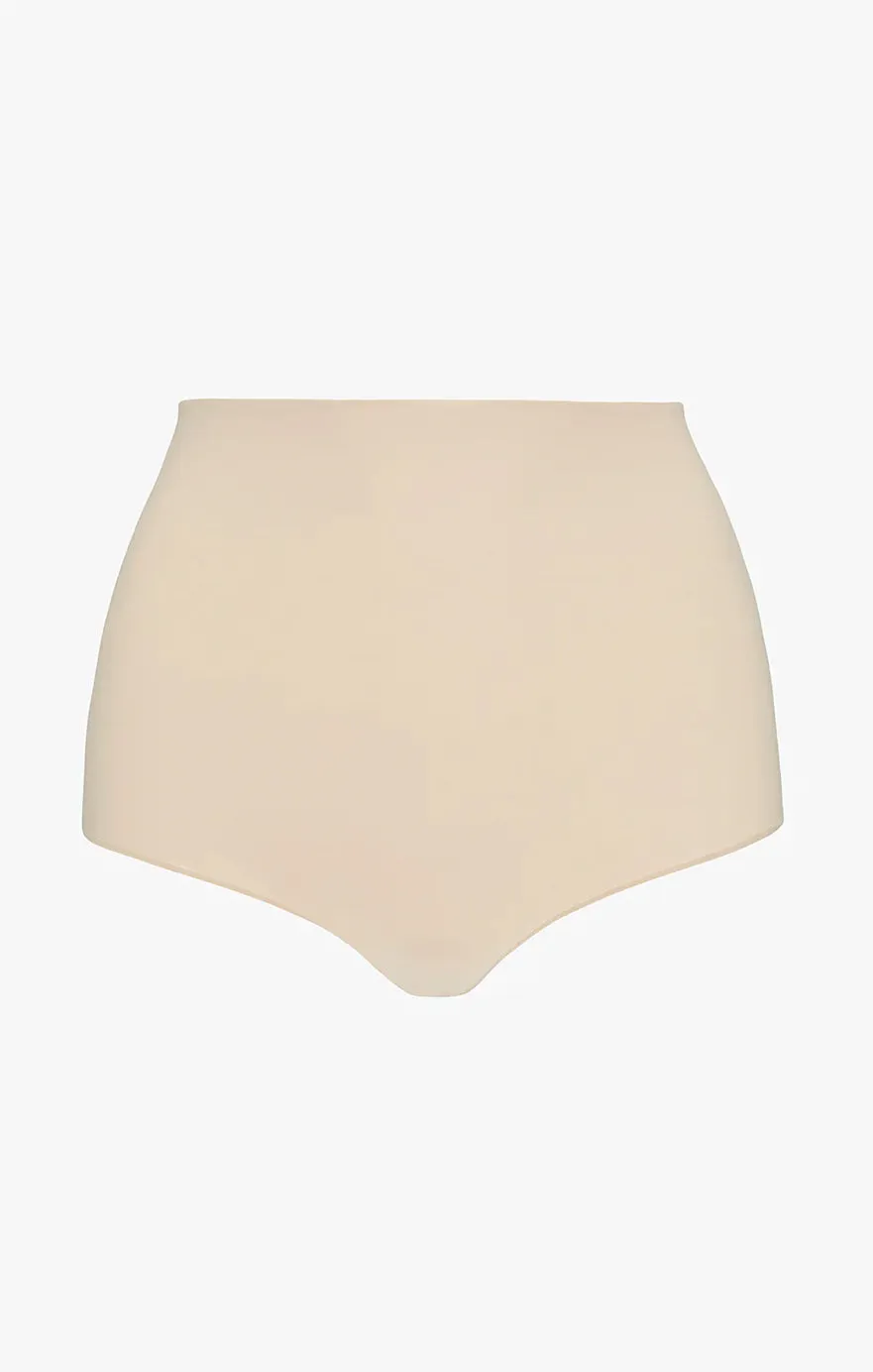 Commando Classic Control Thong ~ Beige