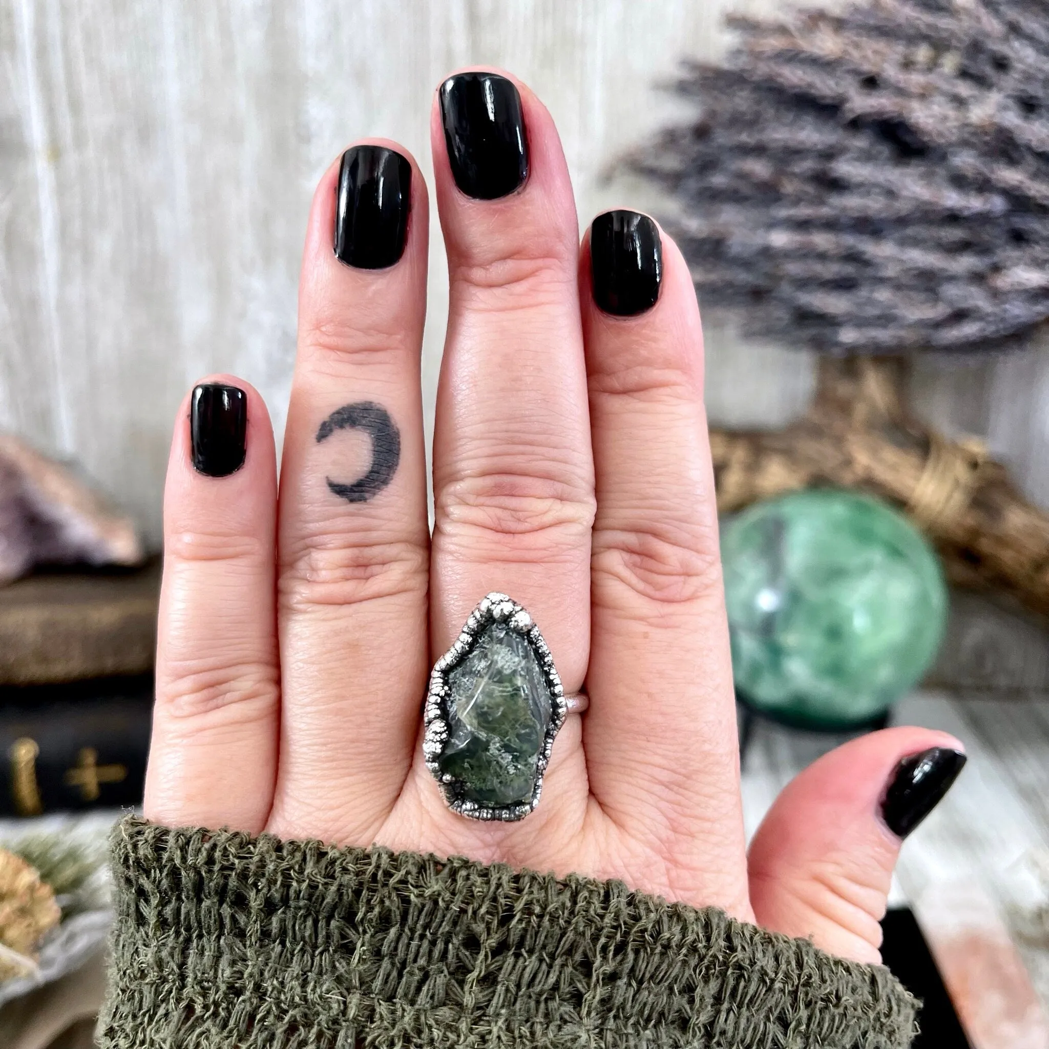 Green Moss Agate Small Stone Ring in Fine Silver Size 5 6 7 8 9 10 / Foxlark Collection