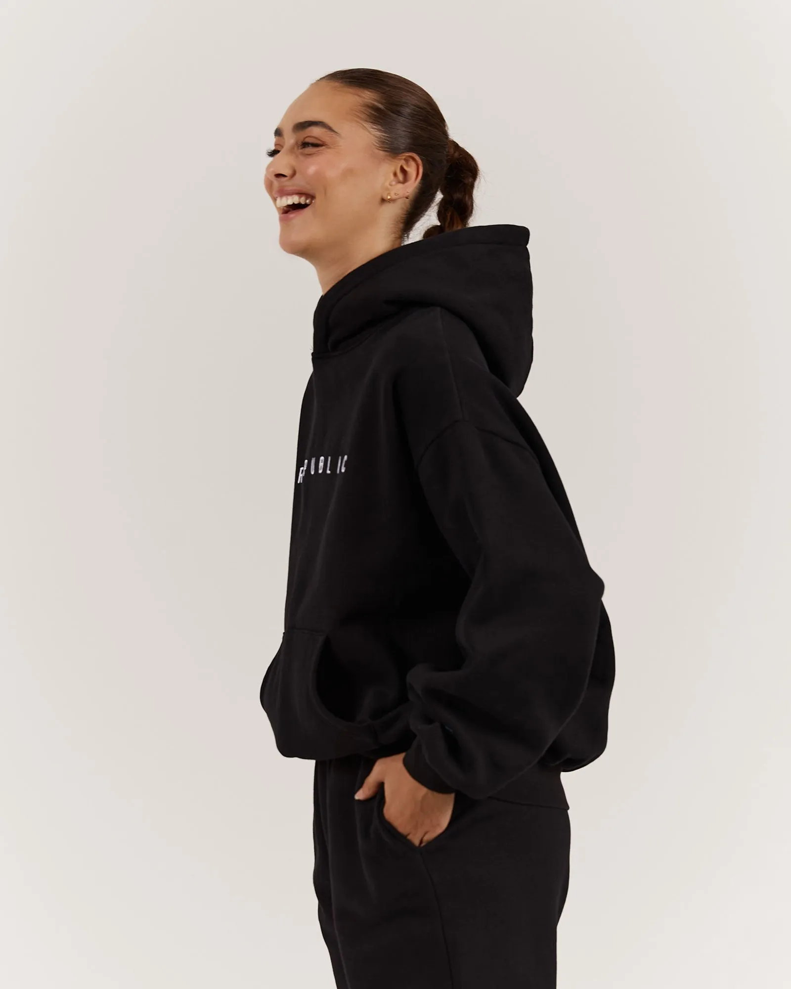 OVERSIZED HOODIE - BLACK