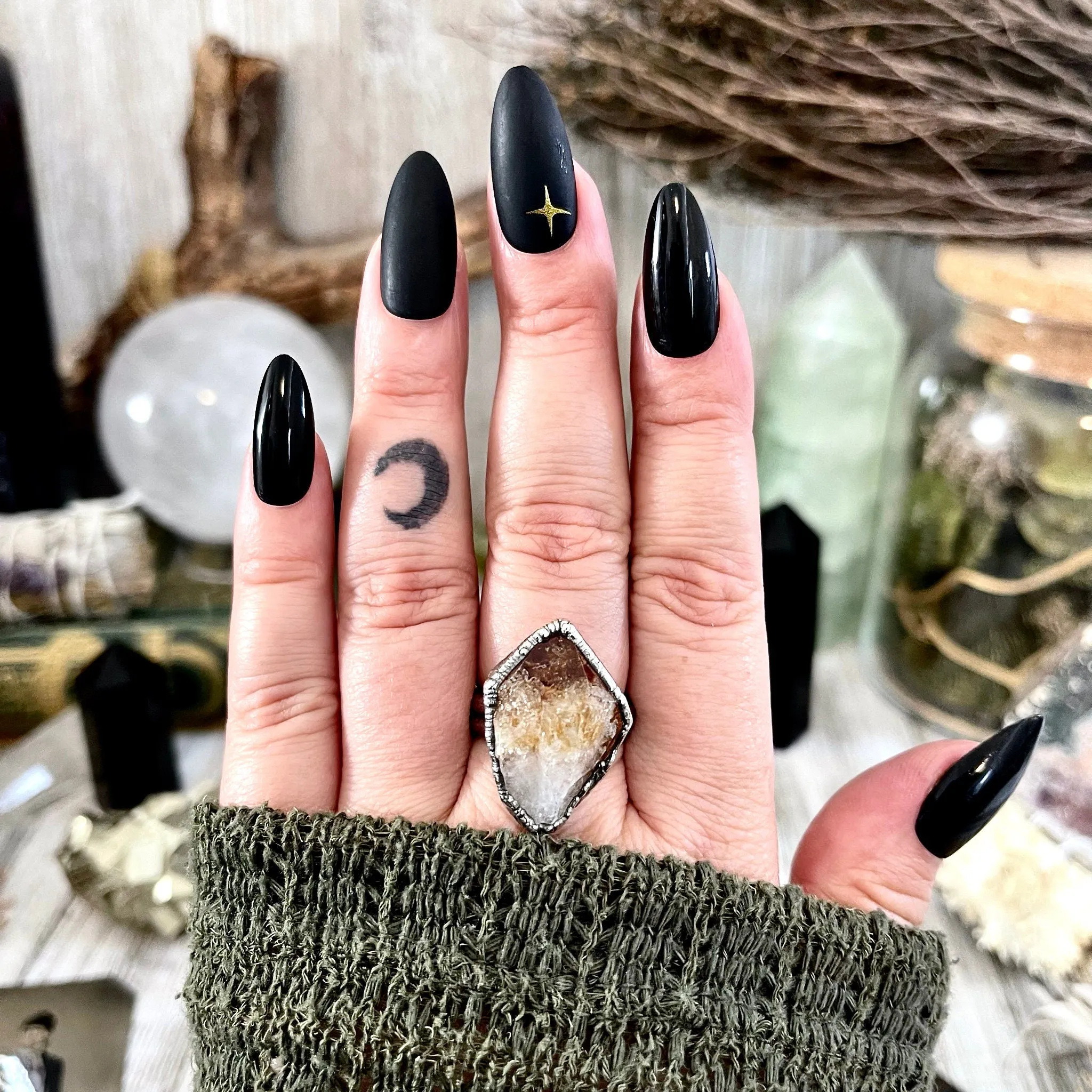 Raw Citrine Crystal Ring in Fine Silver Medium Size 5 6 7 8 9 //  Witchy Jewelry Yellow Gemstone Ring December Birthstone Jewelry Gift