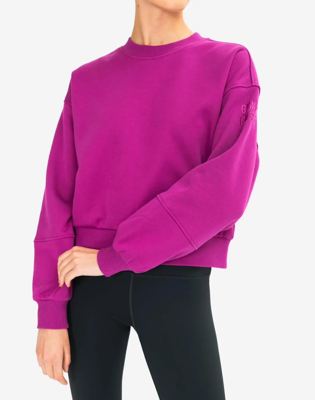 Sierra Fleece Crew in Very Berry