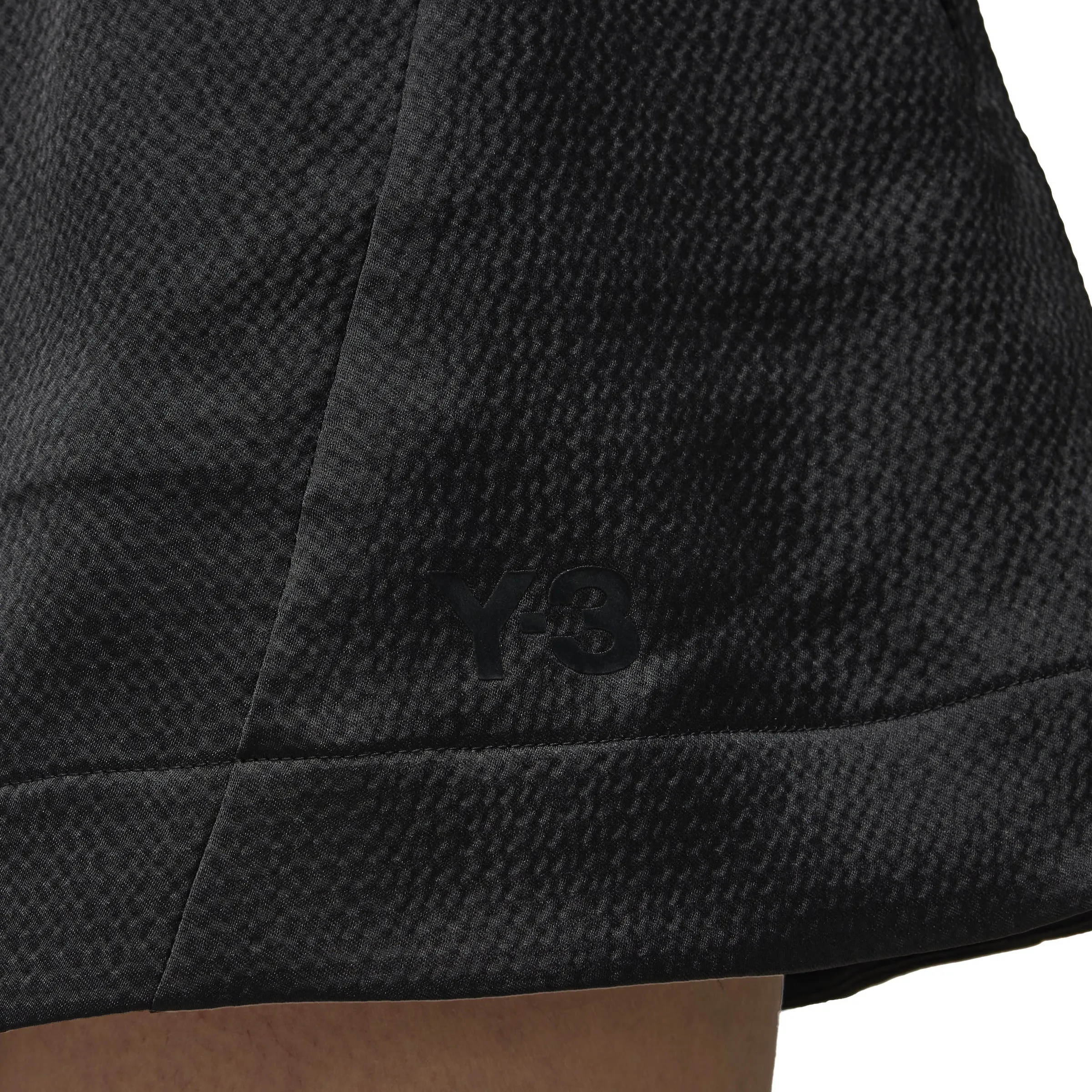 Y-3 TECH SEERSUCKER SHORTS (WOMEN)