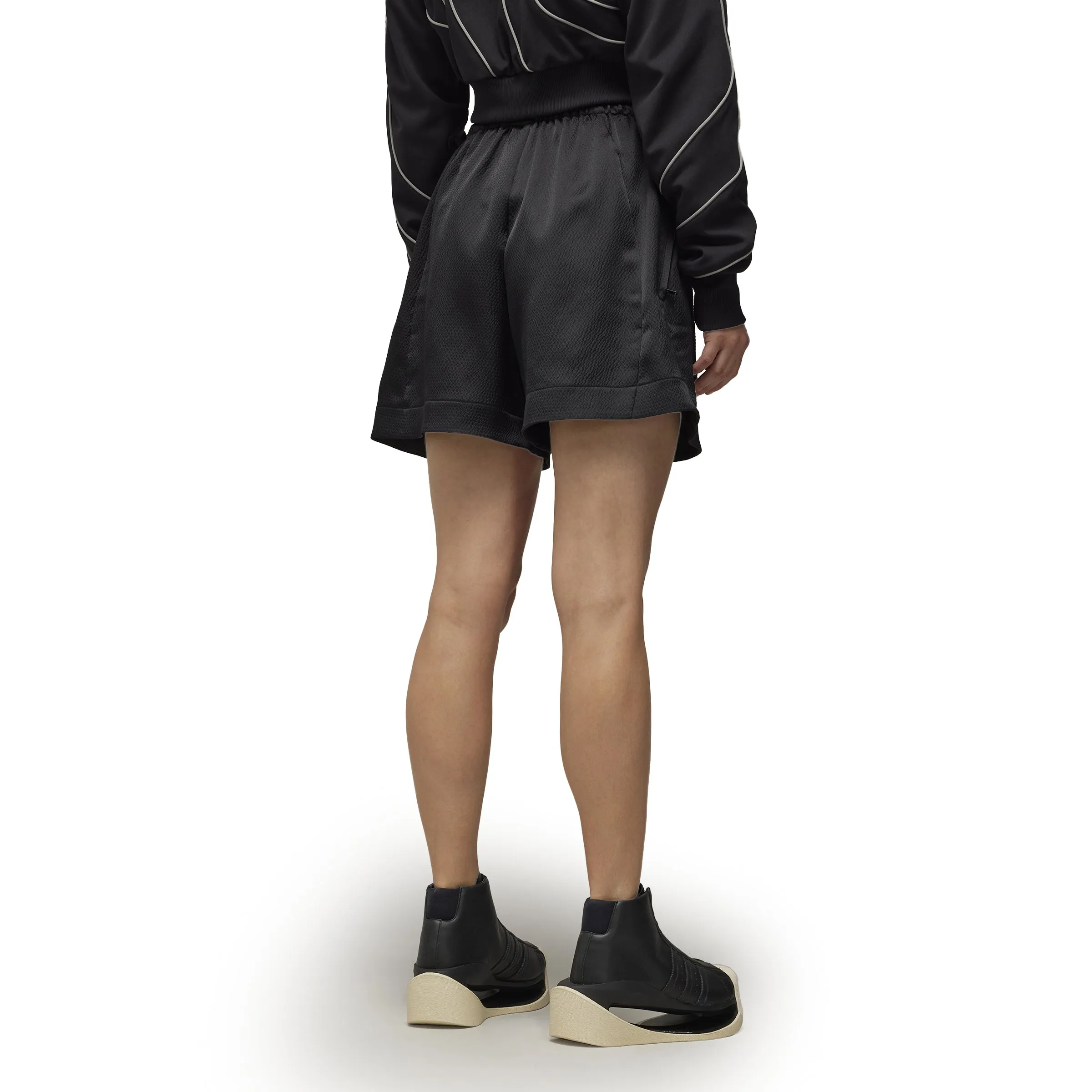 Y-3 TECH SEERSUCKER SHORTS (WOMEN)